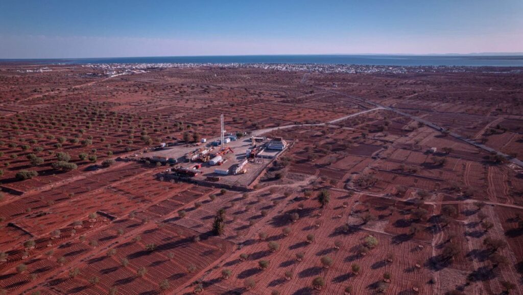Tunisia Arial
